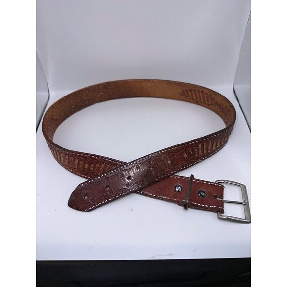 Brown Leather Belt With Beautiful Weaving Detail  Size Small - Picture 1 of 8